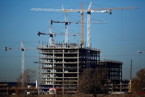 Construction continues on the State Farm Insurance office complex on the George Bush Turnpike just east of U.S. 75 in Richardson, Tuesday, December 17, 2013.  (Tom Fox/The Dallas Morning News)